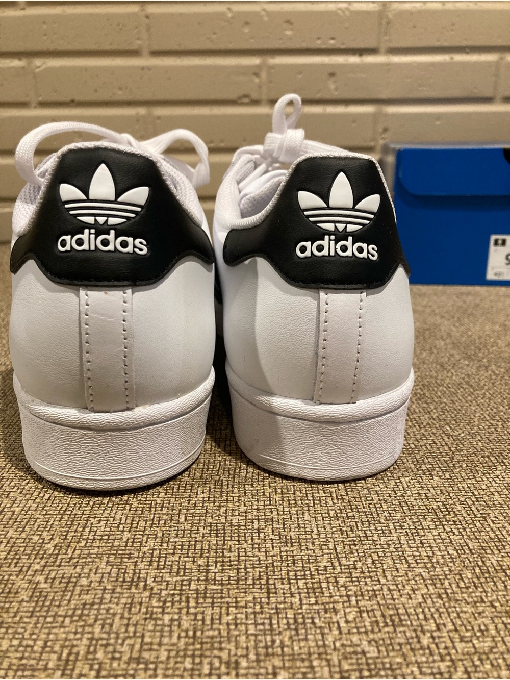 adidas Originals Superstar Men's Sneakers - White / Black - Picture 6 of 7
